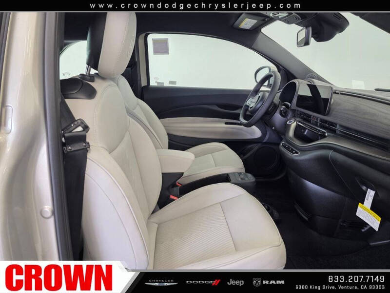 2025 FIAT 500e Giorgio Armani