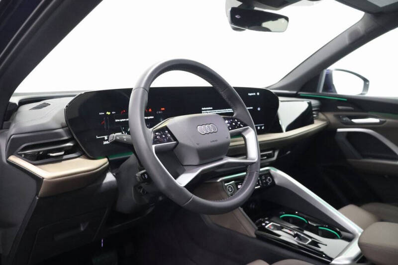 2025 Audi Q5 quattro Premium Plus TFSI