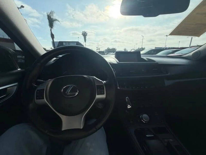 2011 Lexus CT 200h