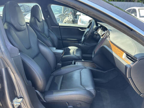 2020 Tesla Model S Long Range