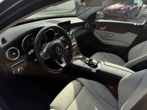 2016 Mercedes-Benz C-Class