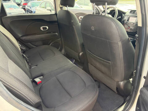 2017 Kia Soul +