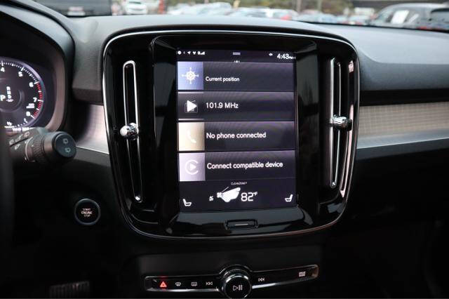 2020 Volvo XC40 T5 Momentum