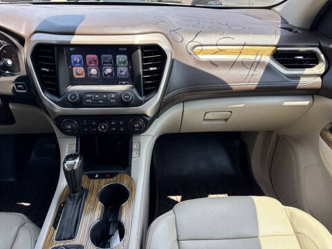 2017 GMC Acadia Denali