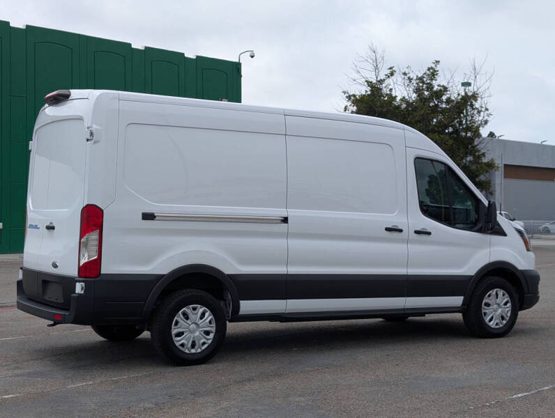 2023 Ford E-Transit