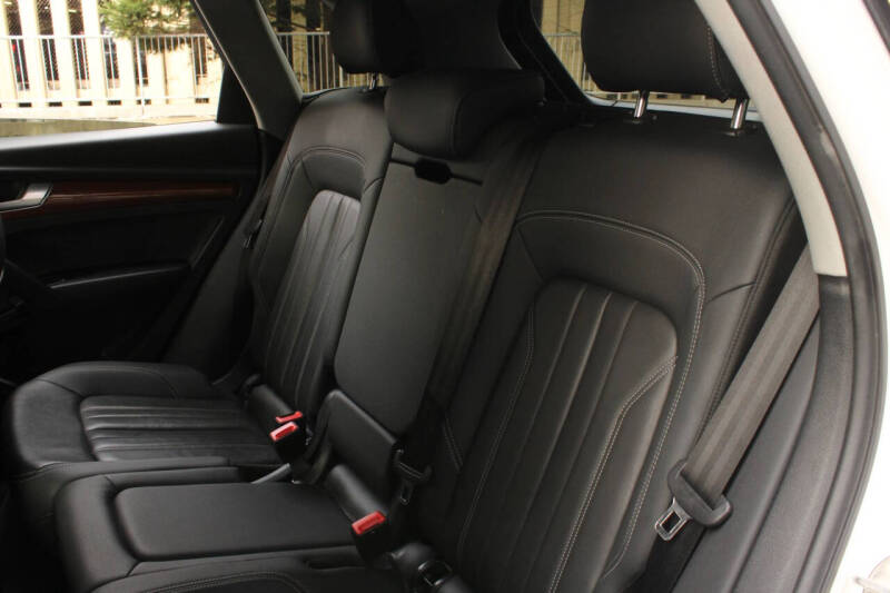 2021 Audi Q5 quattro Premium 45 TFSI