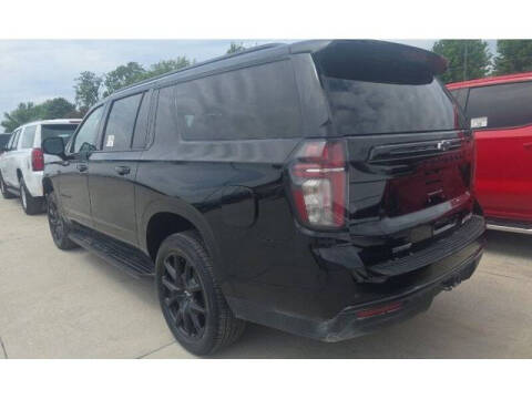 2023 Chevrolet Suburban RST