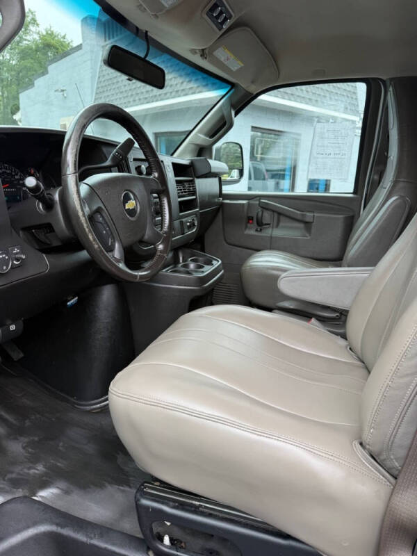 2020 Chevrolet Express LS 2500