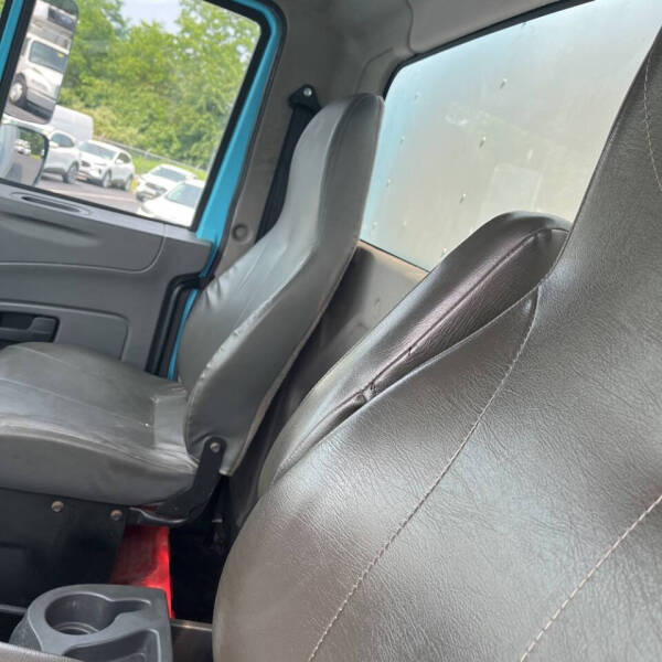 2019 International DuraStar 4300