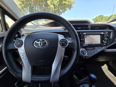 2015 Toyota Prius c