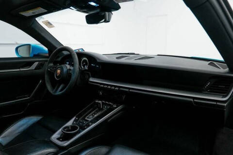 2020 Porsche 911 Carrera