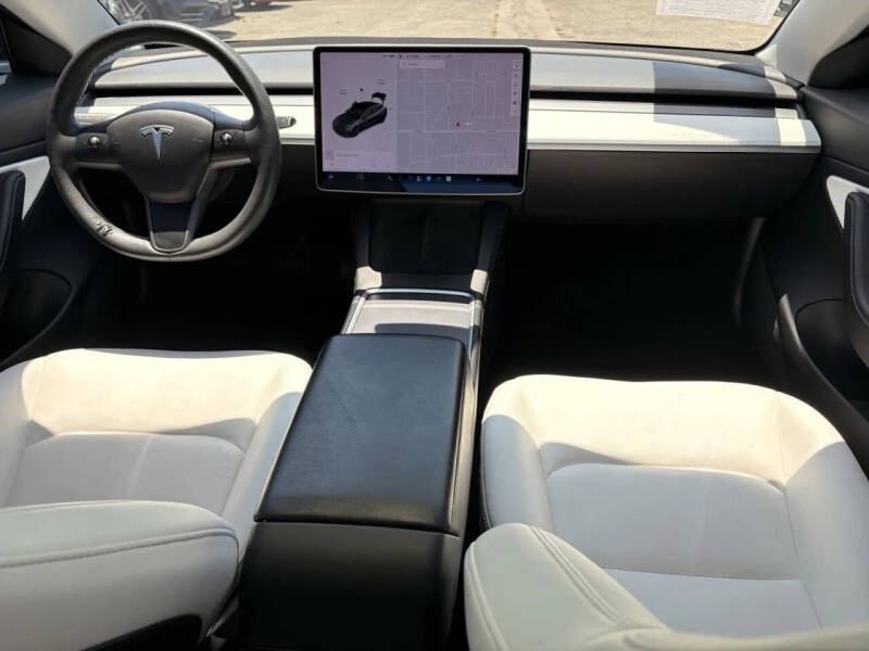 2021 Tesla Model 3 Standard Range Plus