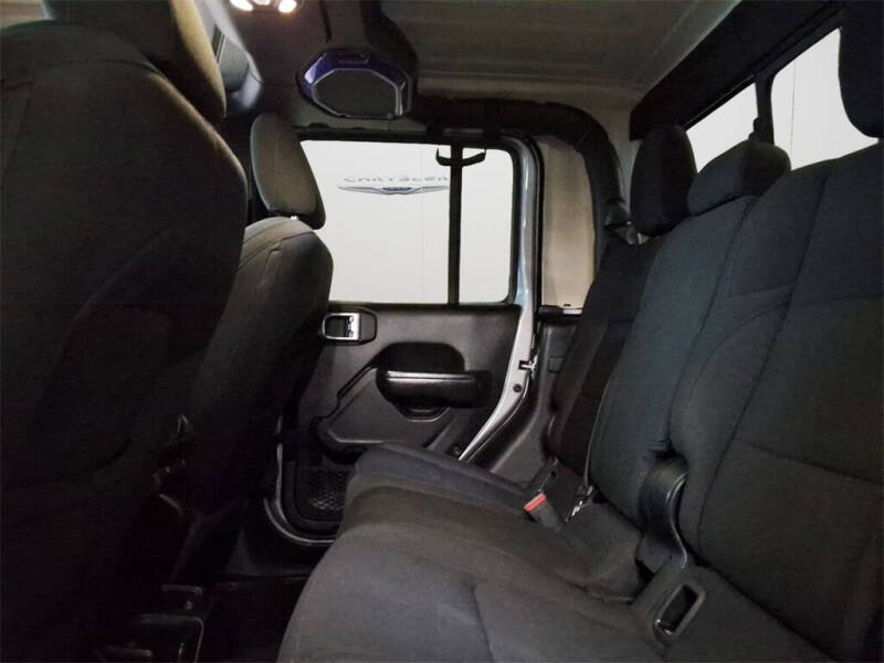 2020 Jeep Gladiator Sport