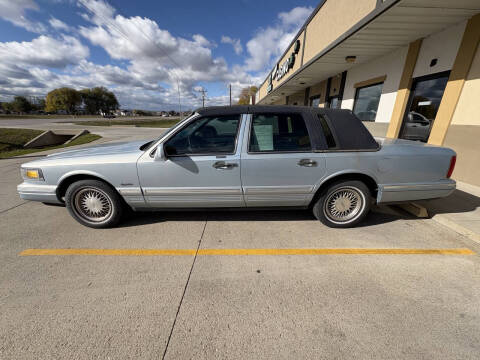 1997 Lincoln Town Car Signature