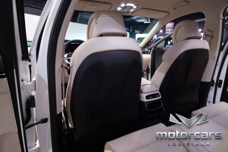 2022 Genesis GV70 2.5T Standard