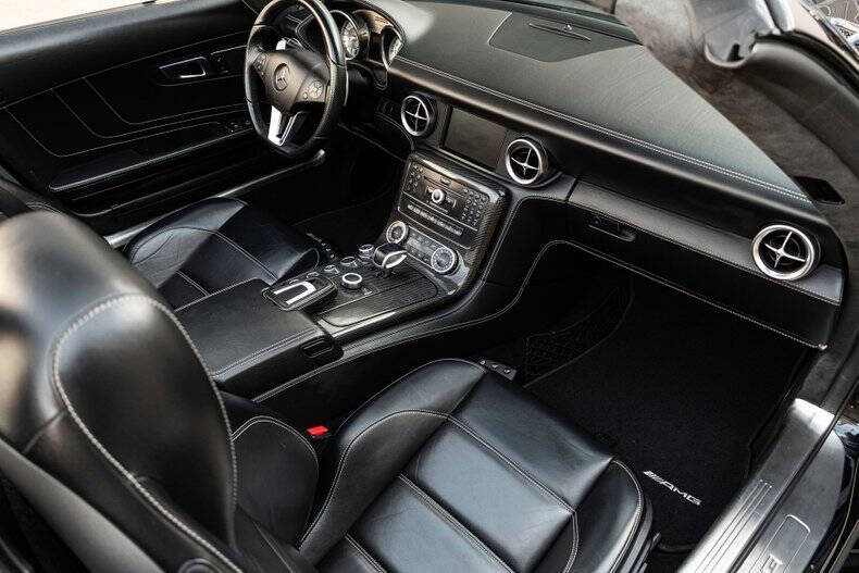 2012 Mercedes-Benz SLS AMG