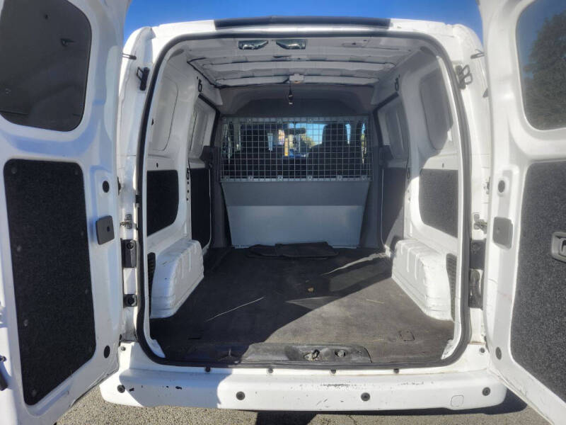 2021 Nissan NV200 SV