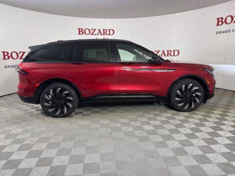 2025 Lincoln Nautilus Reserve