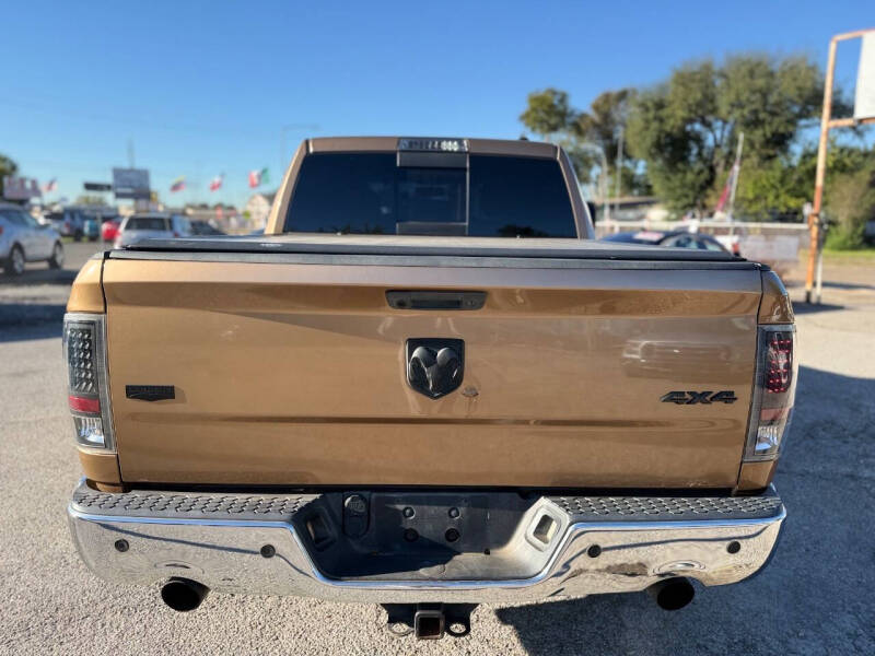 2011 RAM 1500 Laramie