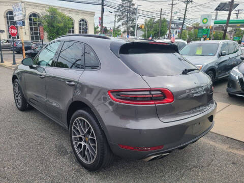 2015 Porsche Macan Turbo