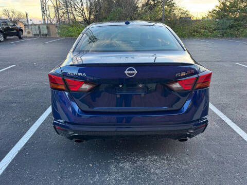 2023 Nissan Altima 2.5 SR
