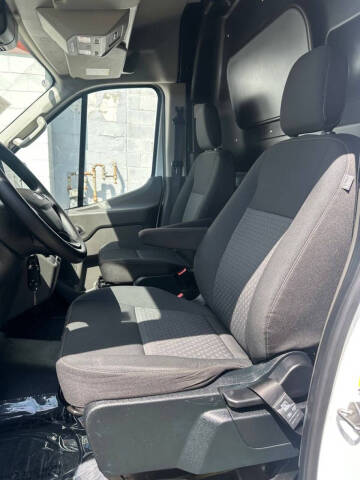 2023 Ford E-Transit