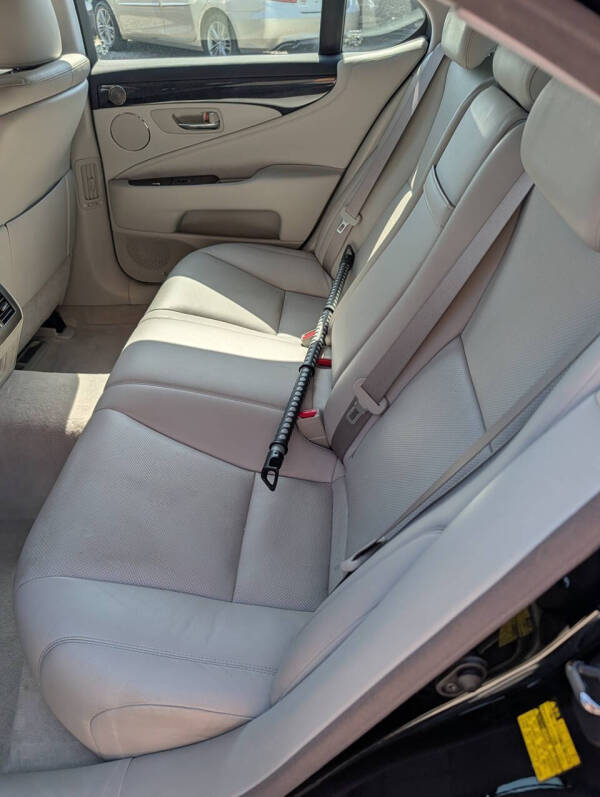 2007 Lexus LS 460