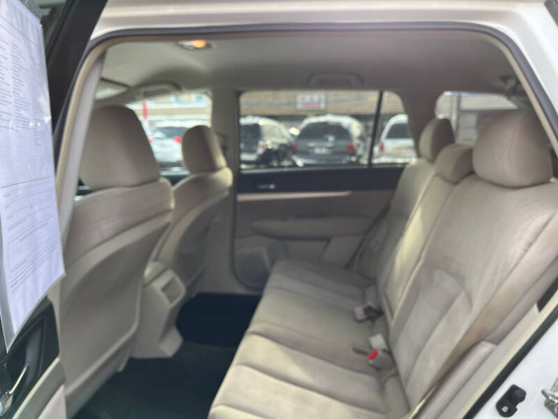 2013 Subaru Outback 2.5i Premium