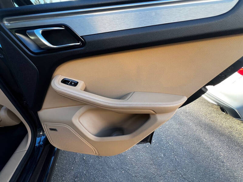 2017 Porsche Macan GTS