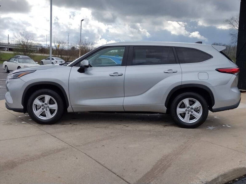 2023 Toyota Highlander LE