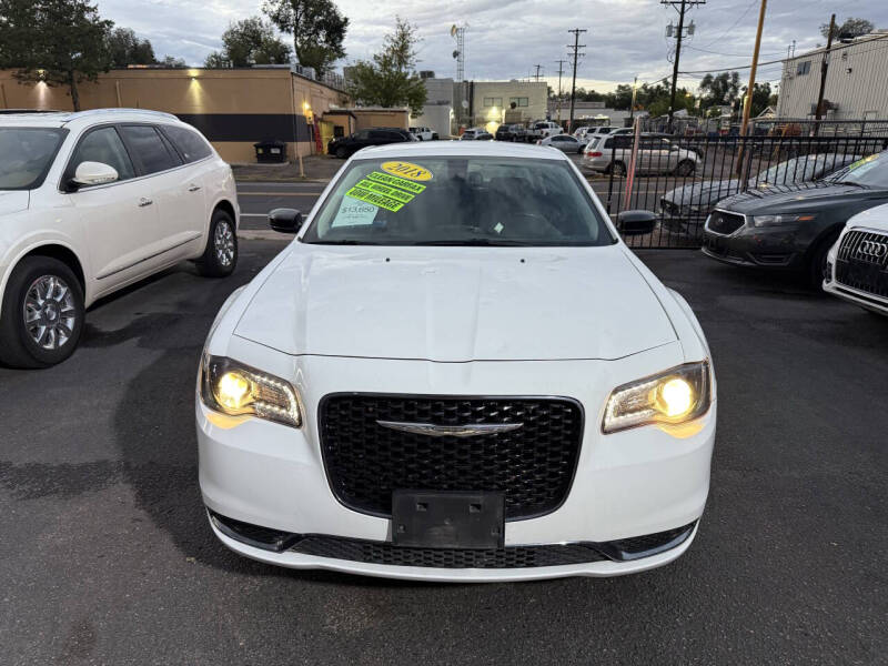 2018 Chrysler 300 Touring L