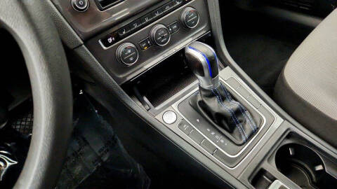 2016 Volkswagen e-Golf SE
