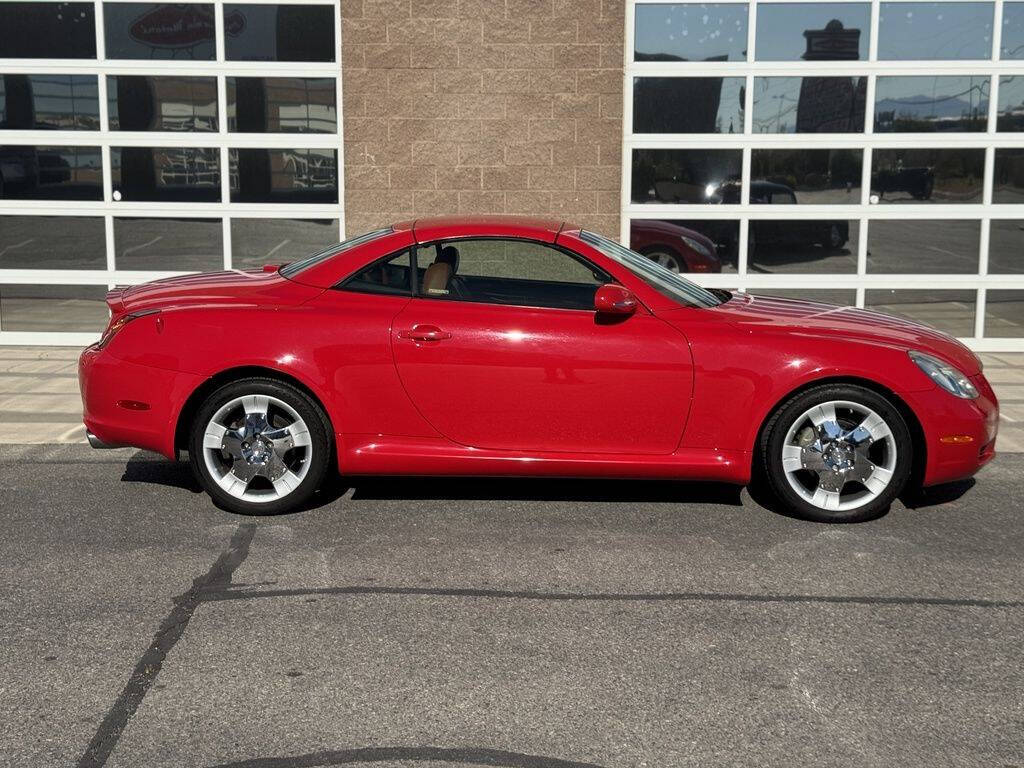 2004 Lexus SC 430 24
