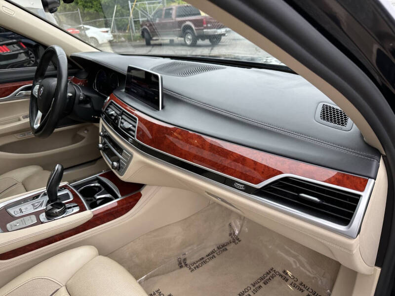 2017 BMW 7 Series ALPINA B7 xDrive