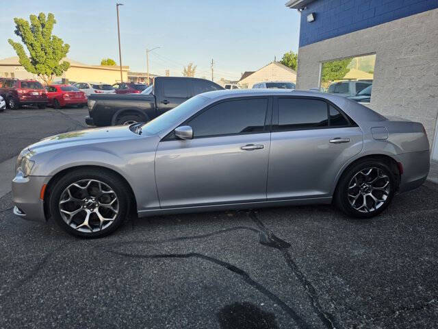 2018 Chrysler 300 S