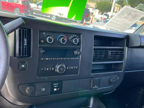 2017 Chevrolet Express 2500