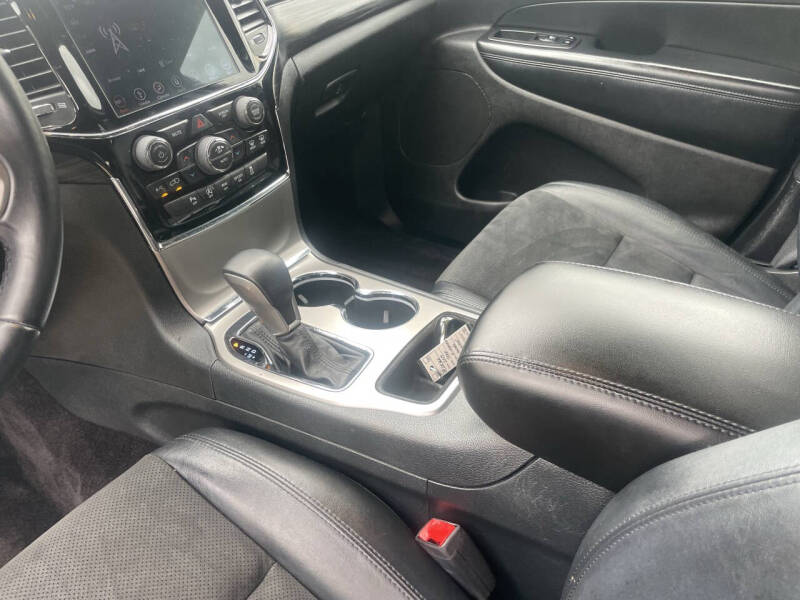 2019 Jeep Grand Cherokee Laredo E