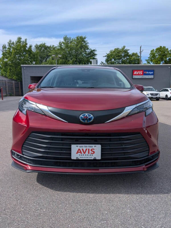 2024 Toyota Sienna LE 8-Passenger