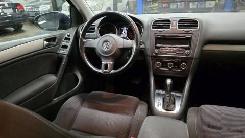 2013 Volkswagen Golf 2.5L PZEV