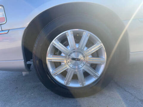 2007 Lincoln Town Car Signature Limited