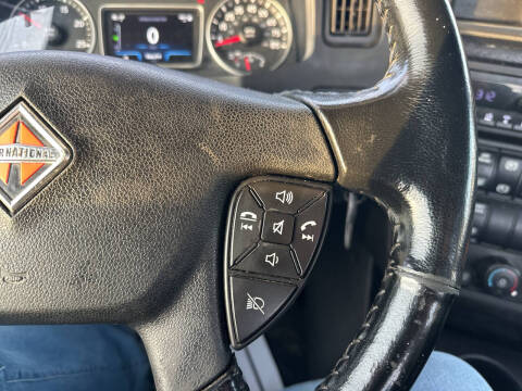 2021 International RH613