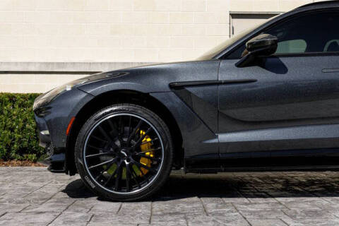 2023 Aston Martin DBX 707