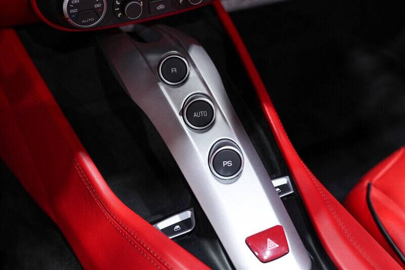 2015 Ferrari California T