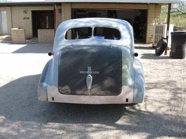 1938 Oldsmobile Humpback
