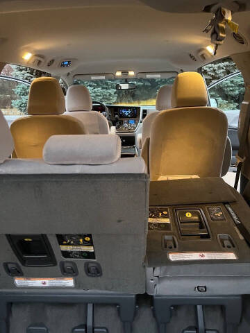 2017 Toyota Sienna LE 7-Passenger