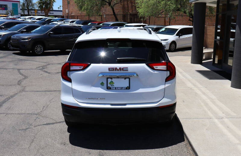 2022 GMC Terrain SLE
