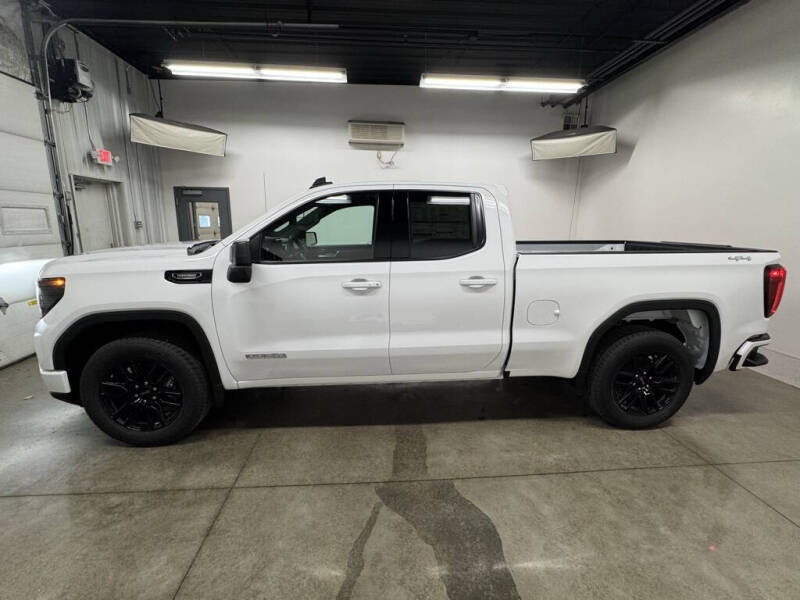 2026 GMC Sierra 1500 Elevation Standard