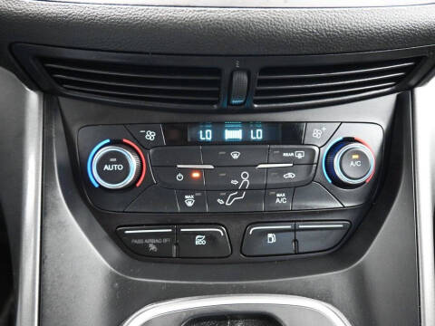 2017 Ford C-MAX Hybrid SE