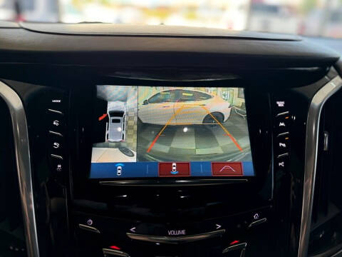 2019 Cadillac Escalade Platinum