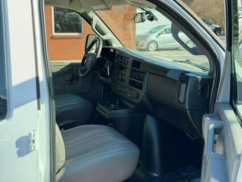 2019 Chevrolet Express 2500